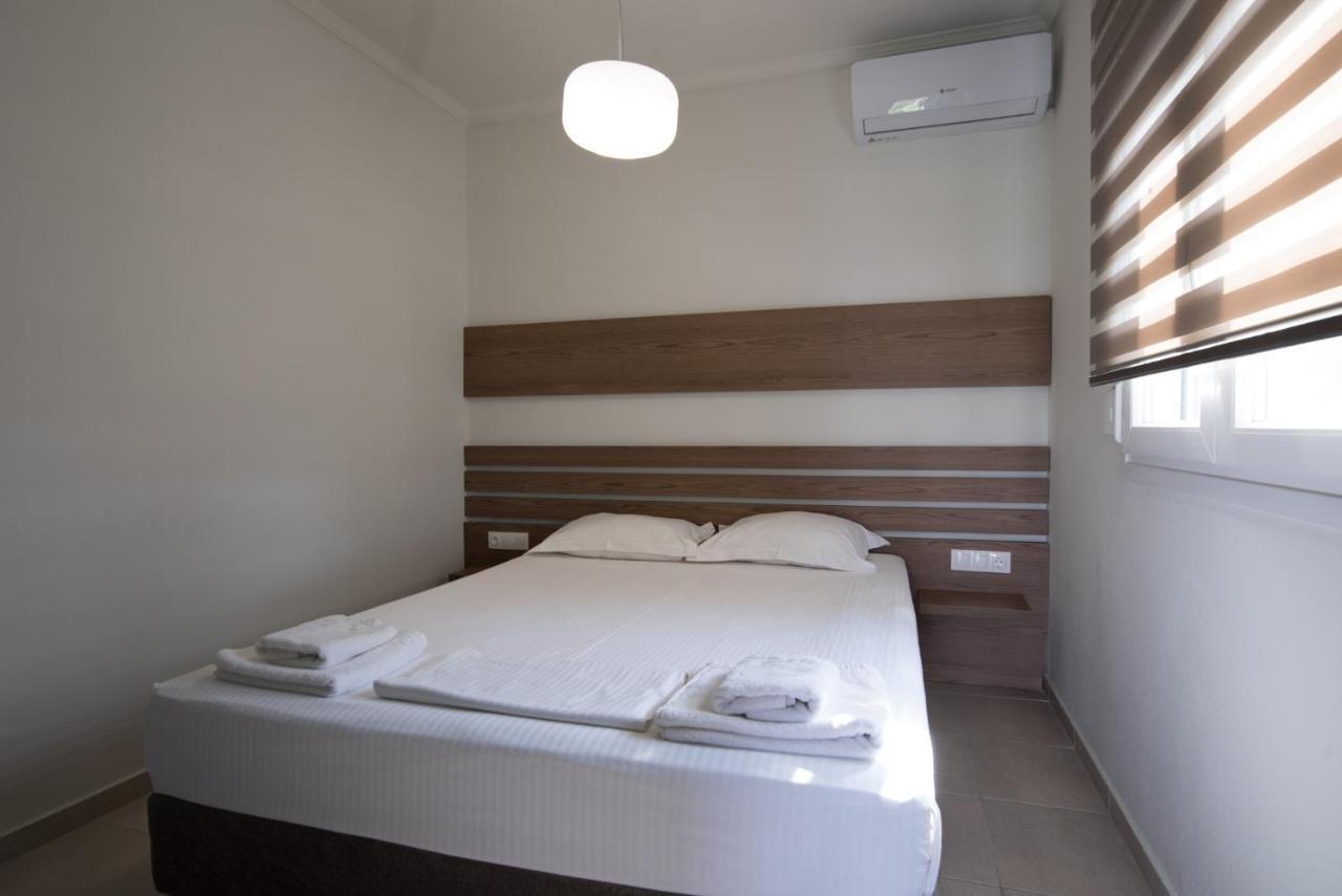 Vertigo Seaside Apartments Nikiti  Dış mekan fotoğraf