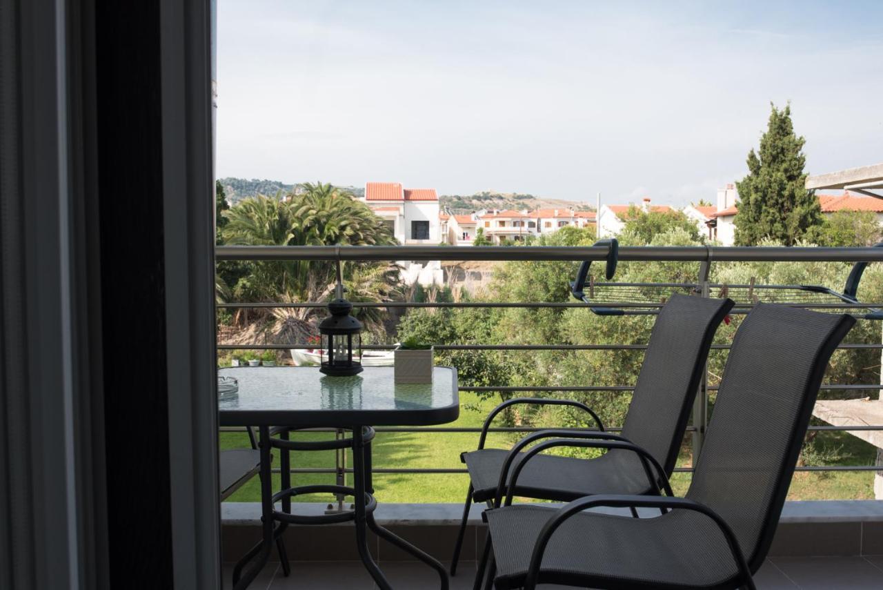 Vertigo Seaside Apartments Nikiti  Dış mekan fotoğraf
