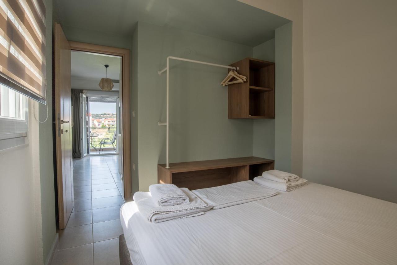 Vertigo Seaside Apartments Nikiti  Dış mekan fotoğraf
