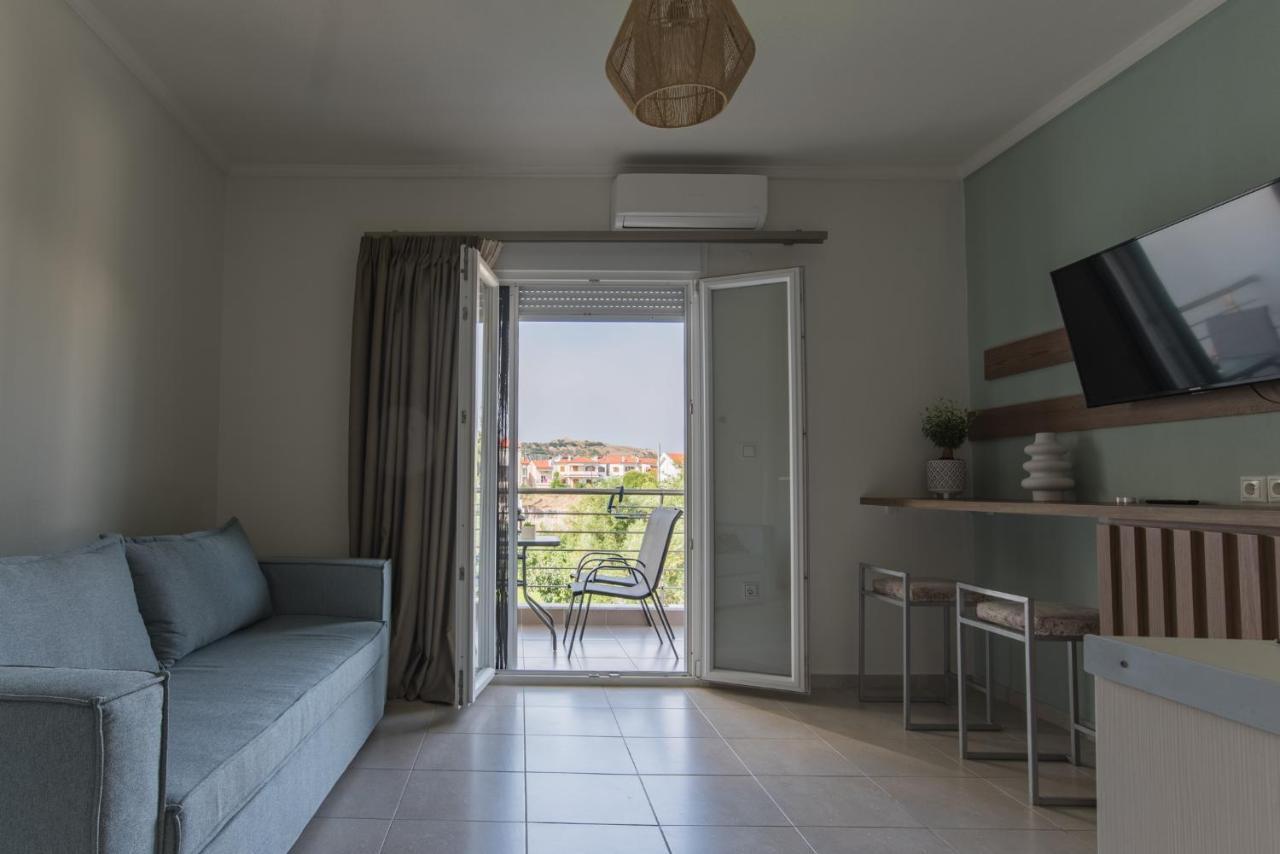 Vertigo Seaside Apartments Nikiti  Dış mekan fotoğraf