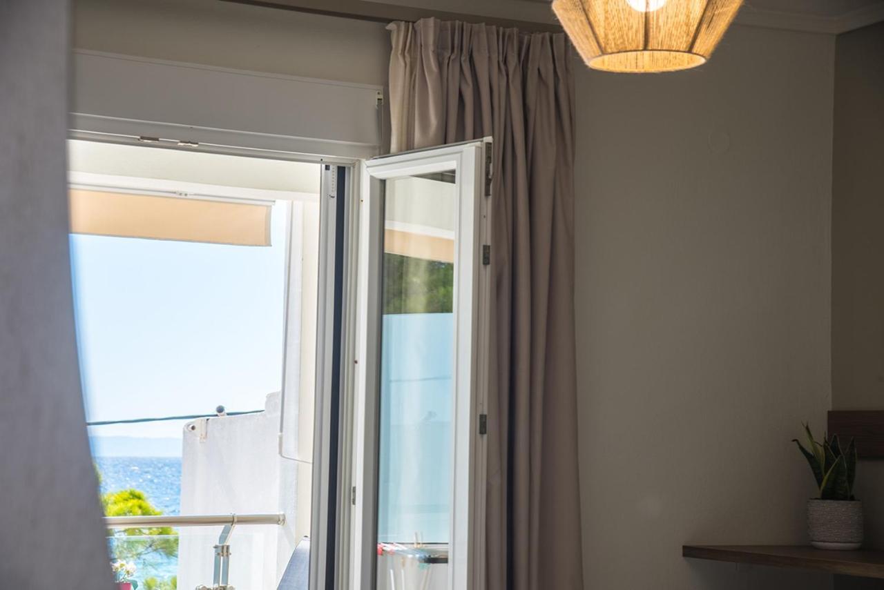 Vertigo Seaside Apartments Nikiti  Dış mekan fotoğraf