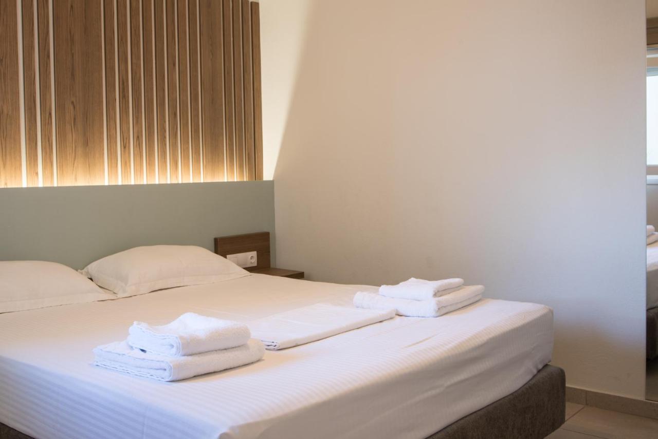 Vertigo Seaside Apartments Nikiti  Dış mekan fotoğraf