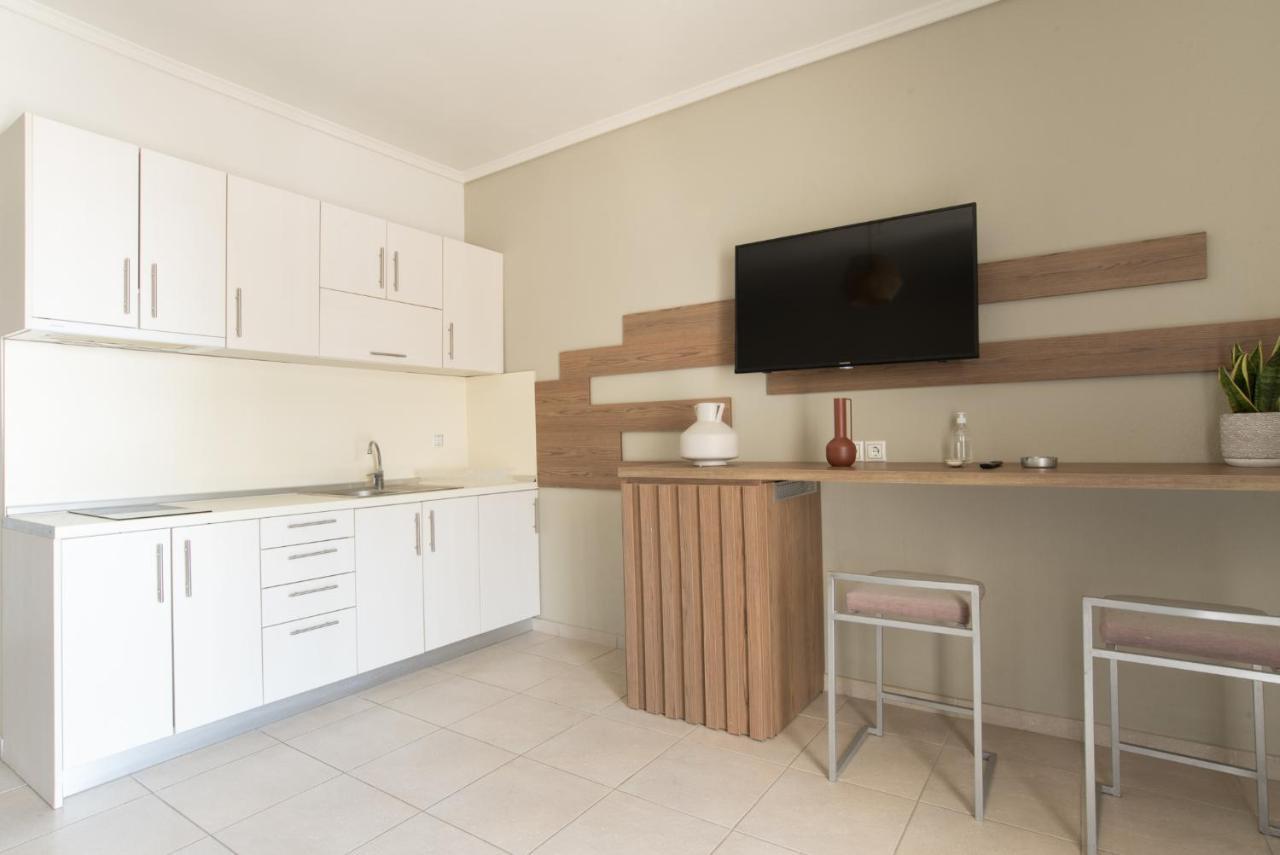 Vertigo Seaside Apartments Nikiti  Dış mekan fotoğraf